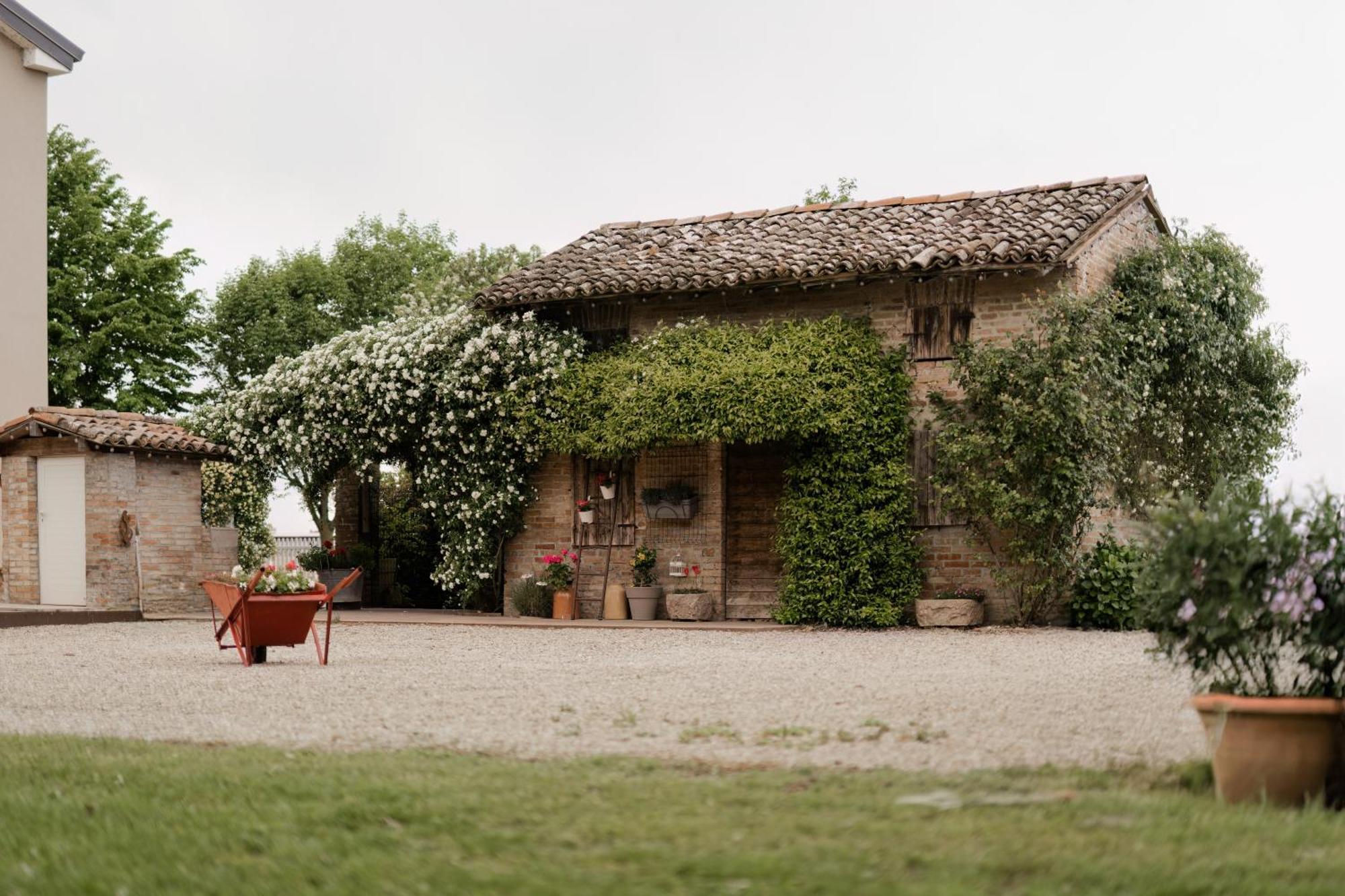 Agriturismo Mascudiera Fiorenzuola d'Arda Bagian luar foto